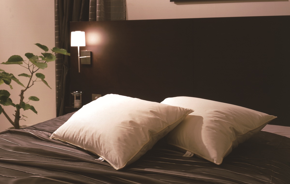 日本ベッド　枕　リフワージュ