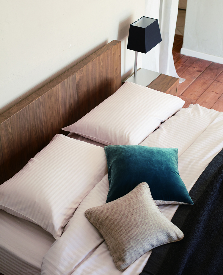 日本ベッド　ベッドフレーム　ビンセント