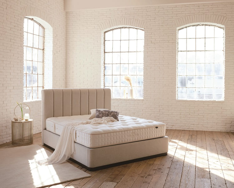 日本ベッド　マットレス　シルキークチュール