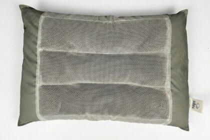 丸和 枕 枕 そば& 備長炭